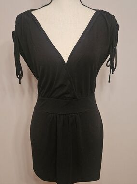 Torrid Vintage Y2K Black Plunging V-Neck Empire Top w/Shoulder Tie Sleeves